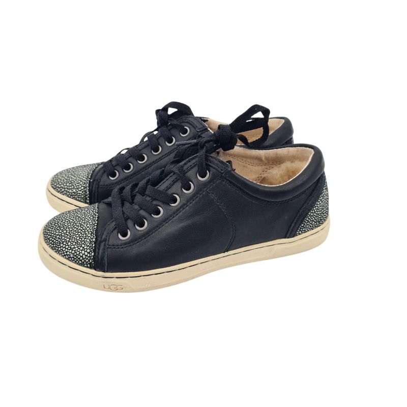 UGG Sneaker Gr. 36 – neu